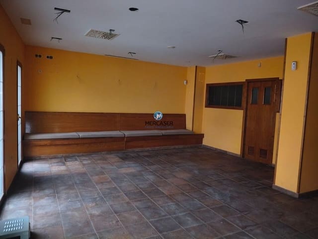 Commercial for sale in Torres de la Alameda - € 259,000 (Ref: 9865821)