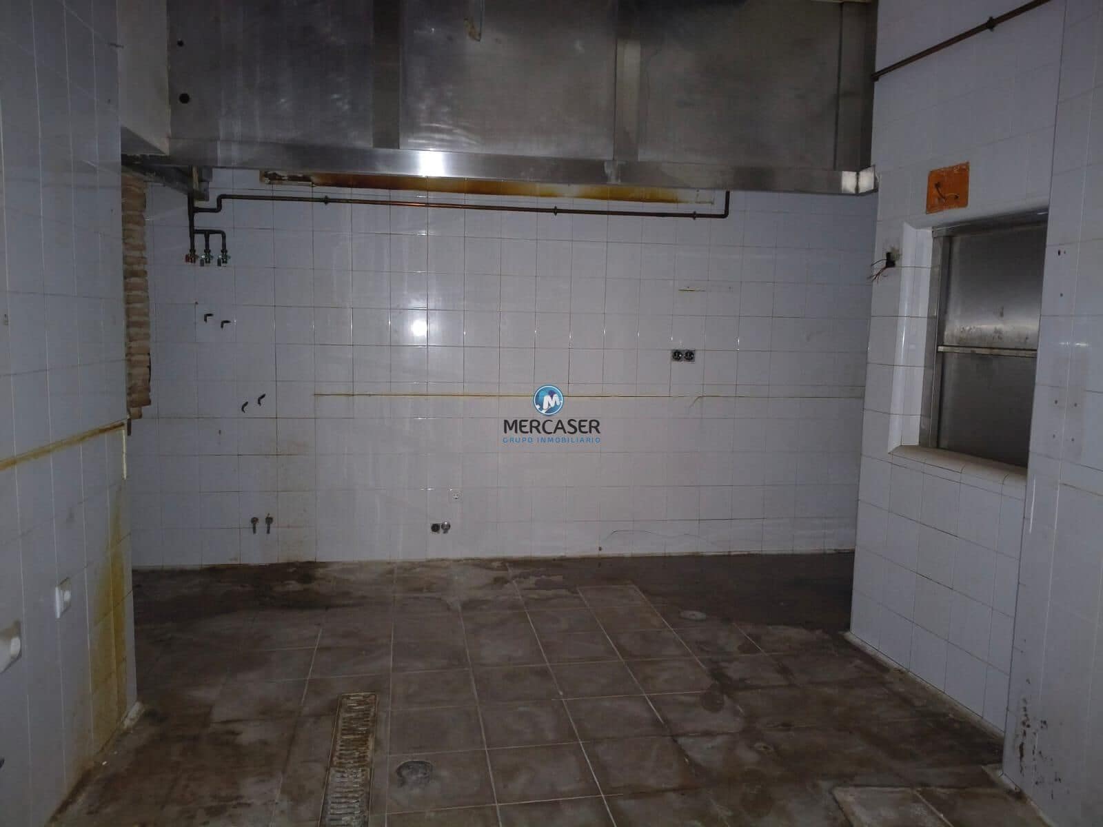 Commercial for sale in Torres de la Alameda - € 259,000 (Ref: 9865821)