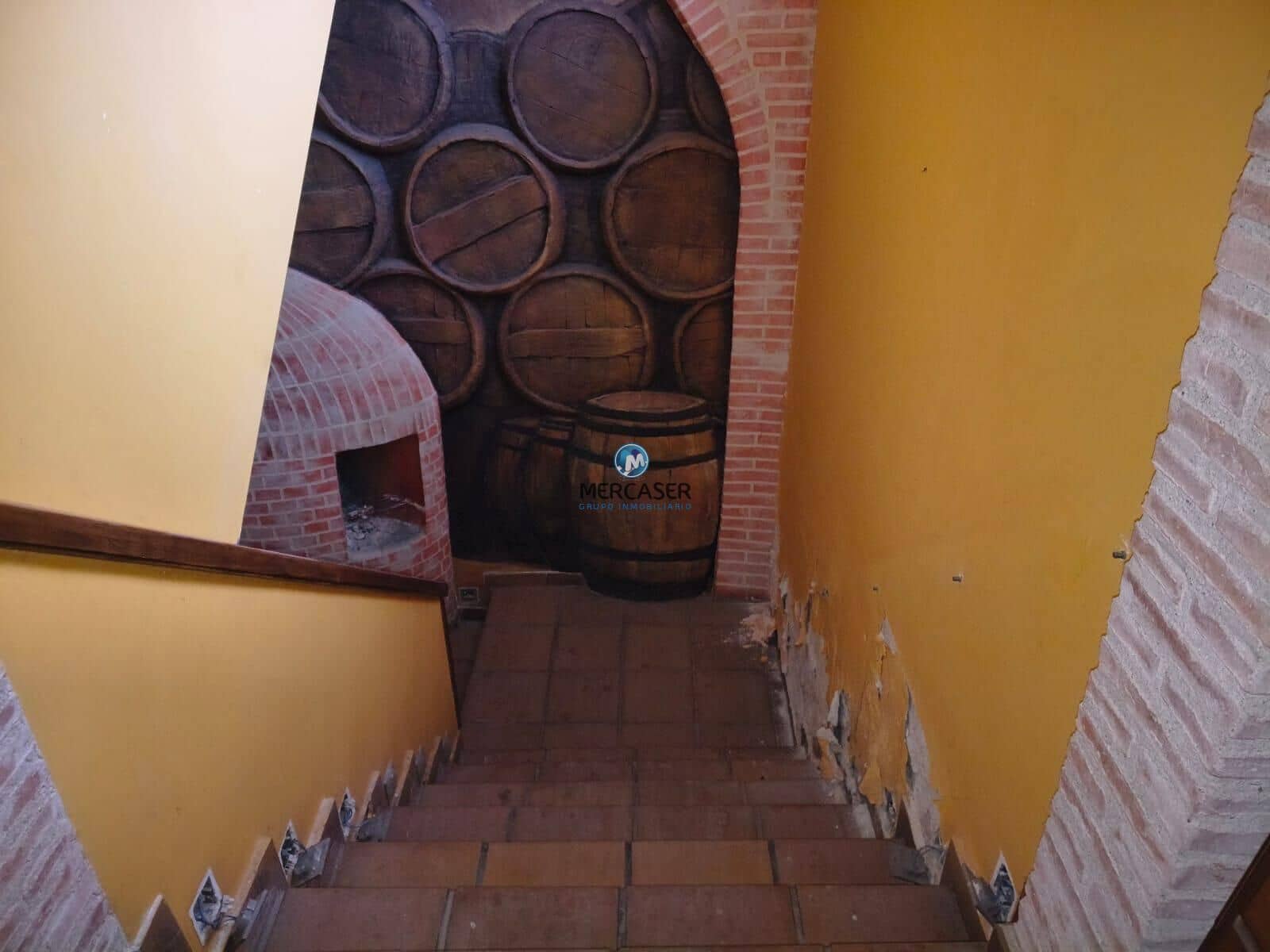 Commercial for sale in Torres de la Alameda - € 259,000 (Ref: 9865821)