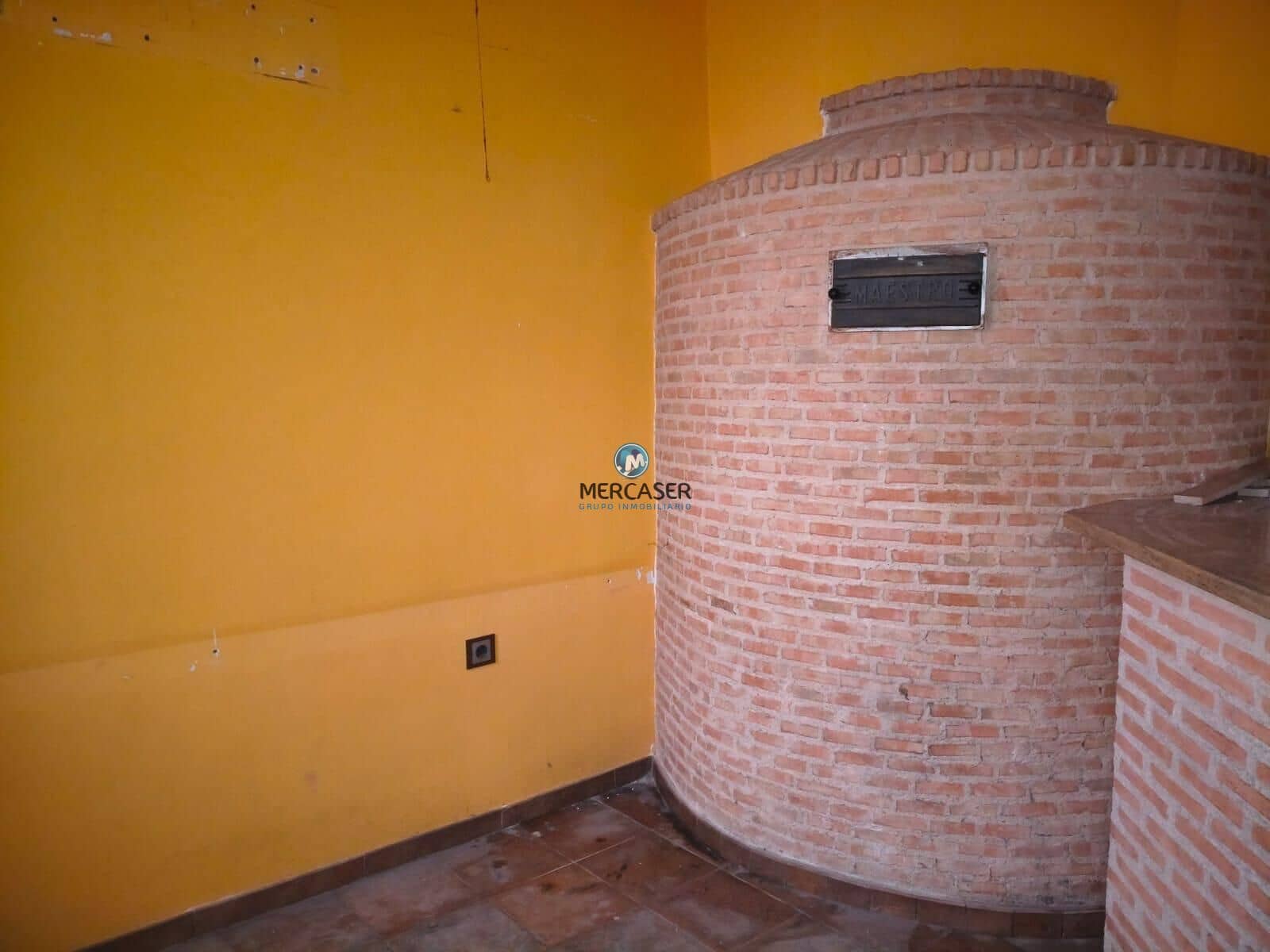 Commercial for sale in Torres de la Alameda - € 259,000 (Ref: 9865821)