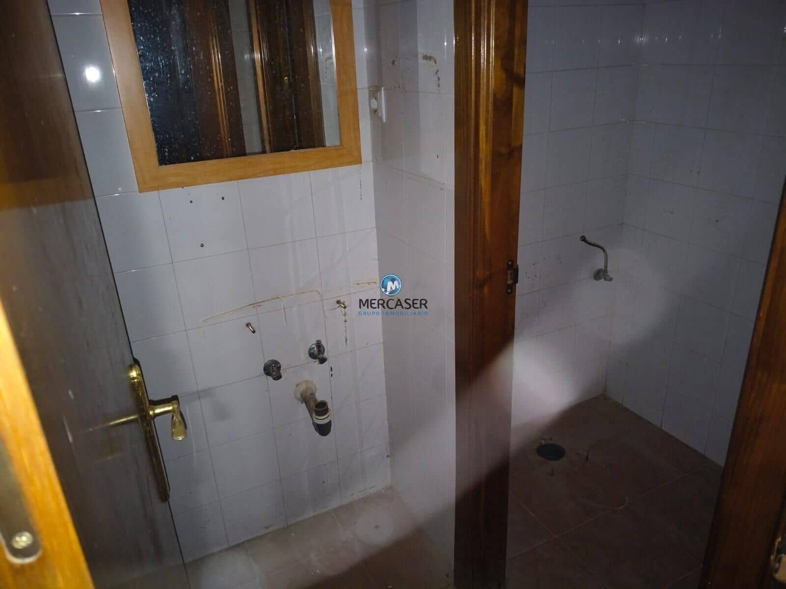 Commercial for sale in Torres de la Alameda - € 259,000 (Ref: 9865821)