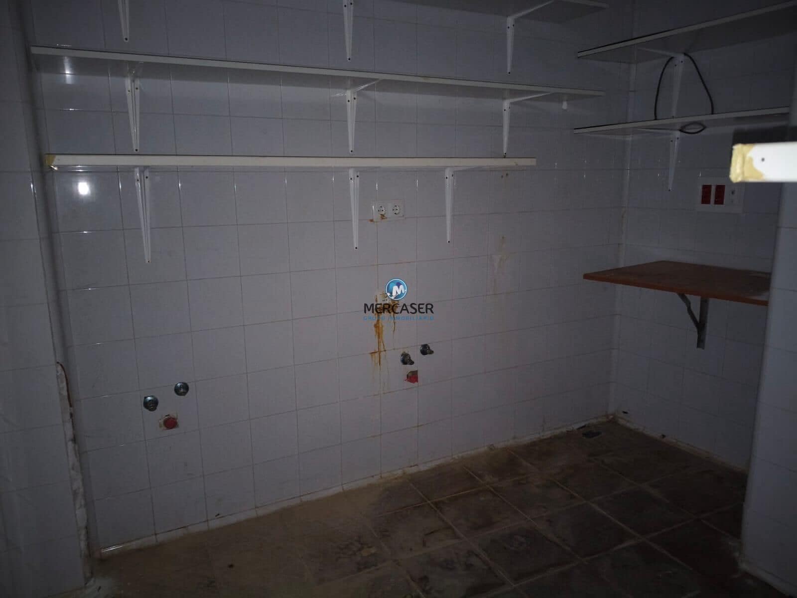Commercial for sale in Torres de la Alameda - € 259,000 (Ref: 9865821)