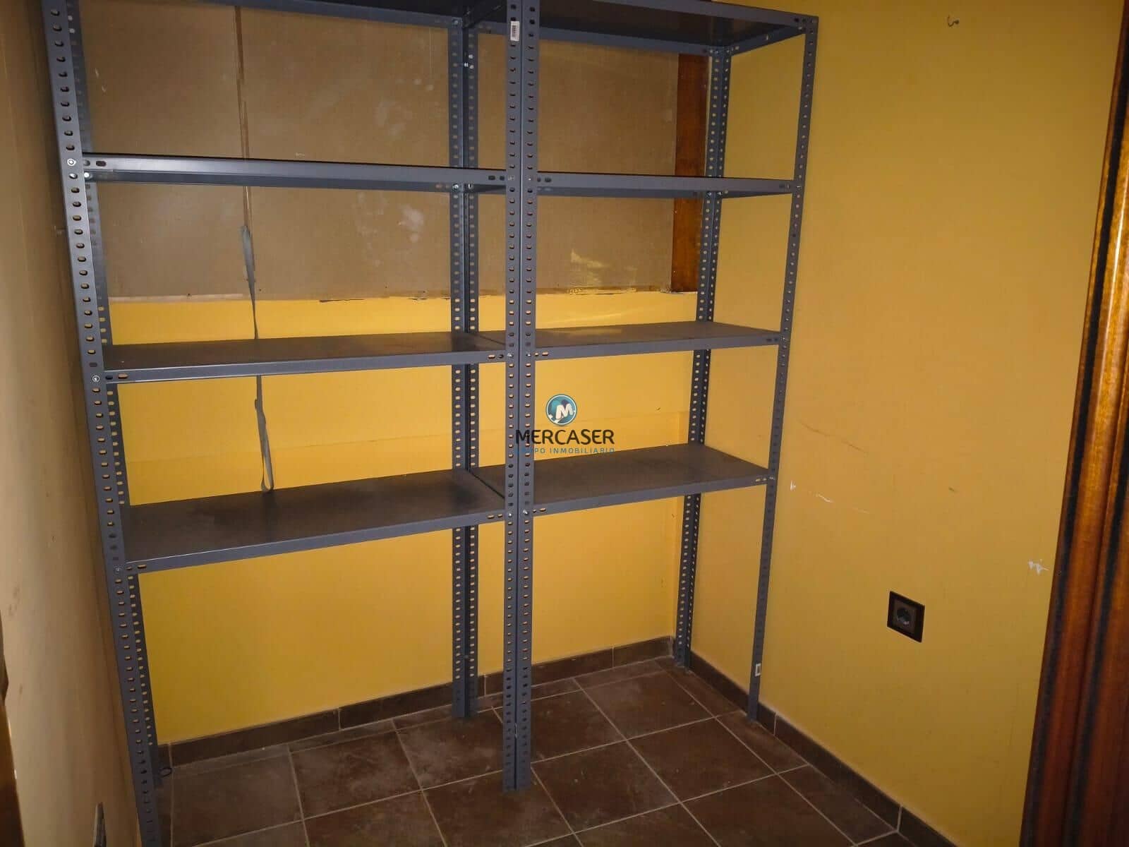 Commercial for sale in Torres de la Alameda - € 259,000 (Ref: 9865821)