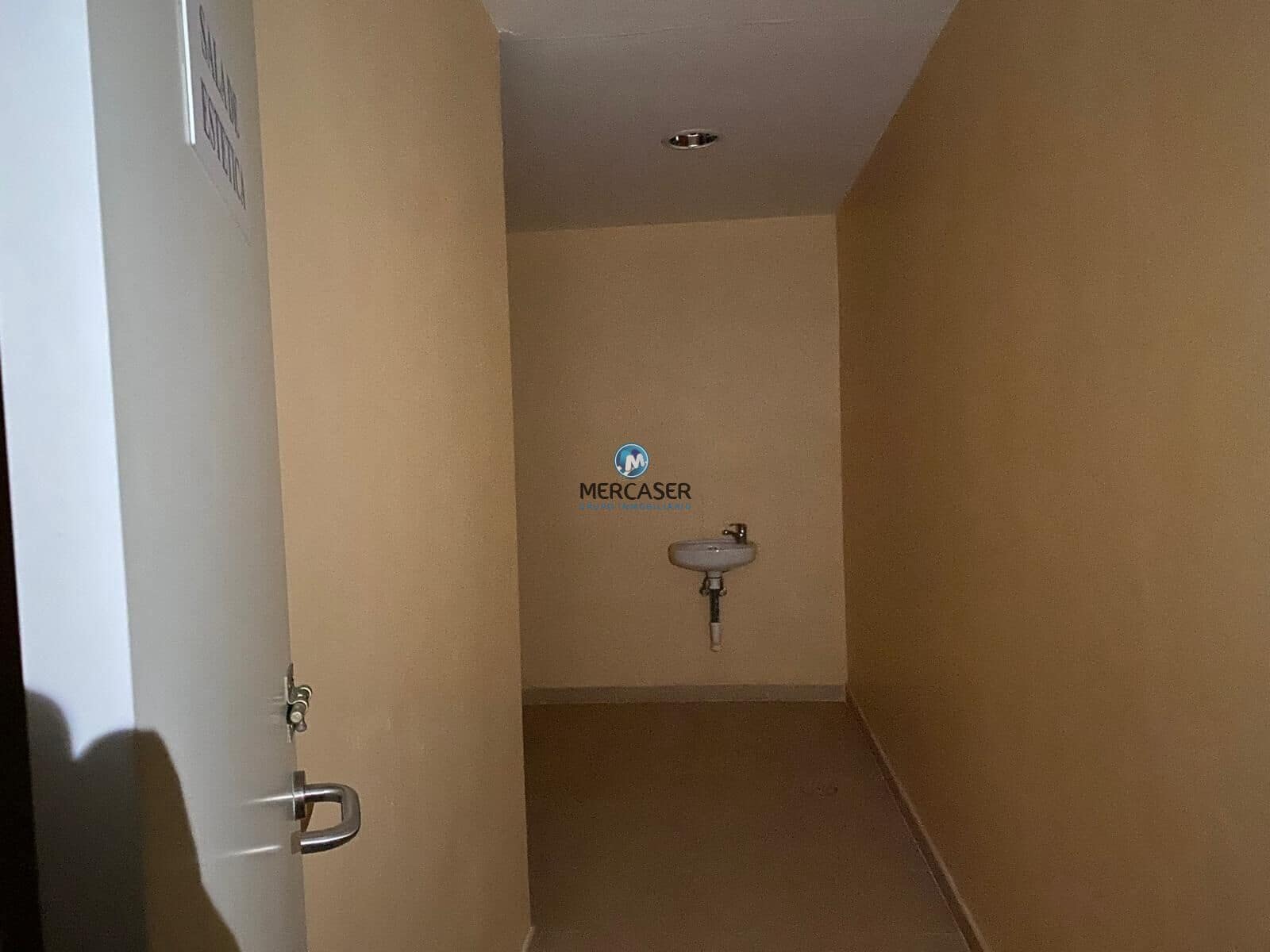 Commercial for sale in Torres de la Alameda - € 133,200 (Ref: 9865823)