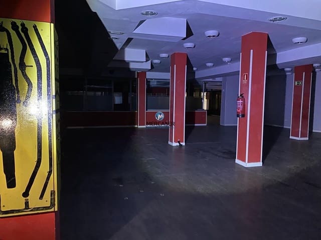 Commercial for sale in Torres de la Alameda - € 133,200 (Ref: 9865823)