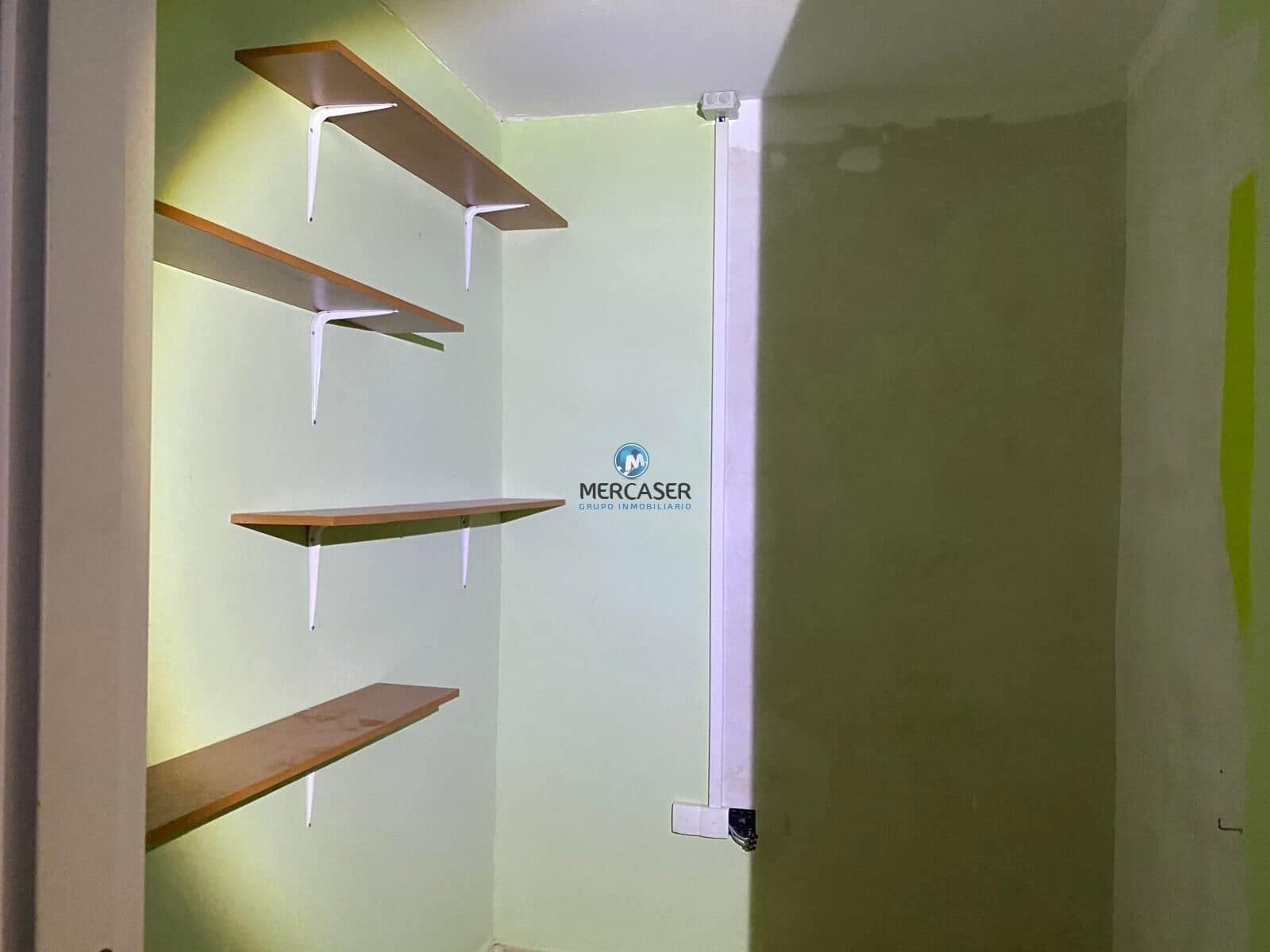 Commercial for sale in Torres de la Alameda - € 133,200 (Ref: 9865823)