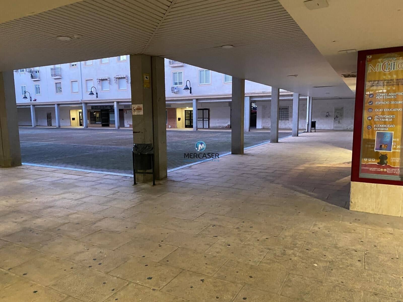 Commercial for sale in Torres de la Alameda - € 133,200 (Ref: 9865823)