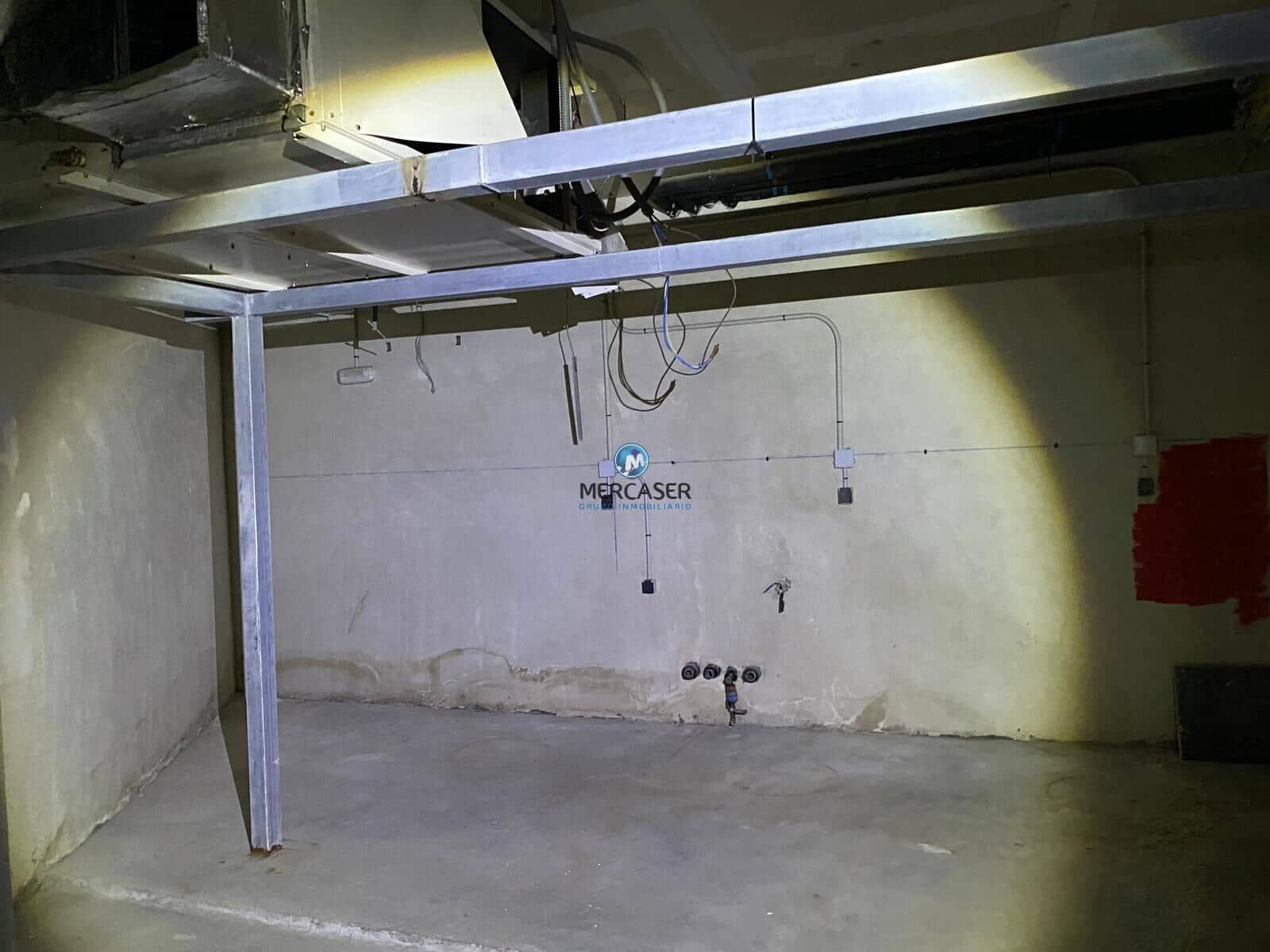 Commercial for sale in Torres de la Alameda - € 133,200 (Ref: 9865823)
