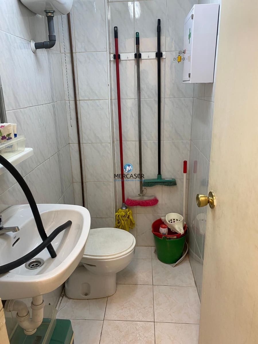 Commercial for rent in Alcala de Henares - € 500 (Ref: 9865825)