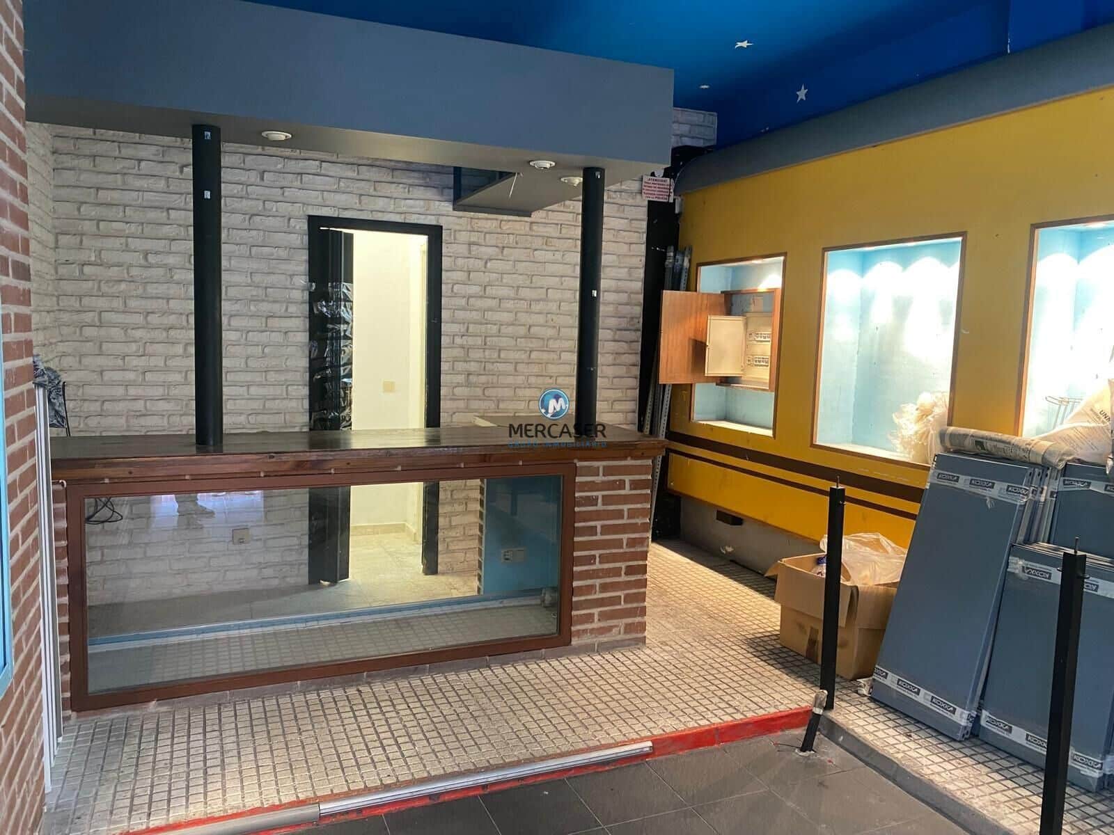 Commercial for rent in Alcala de Henares - € 500 (Ref: 9865825)