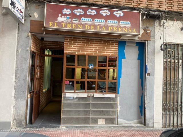 Commercial for rent in Alcalá de Henares - € 500 (Ref: 9865825)