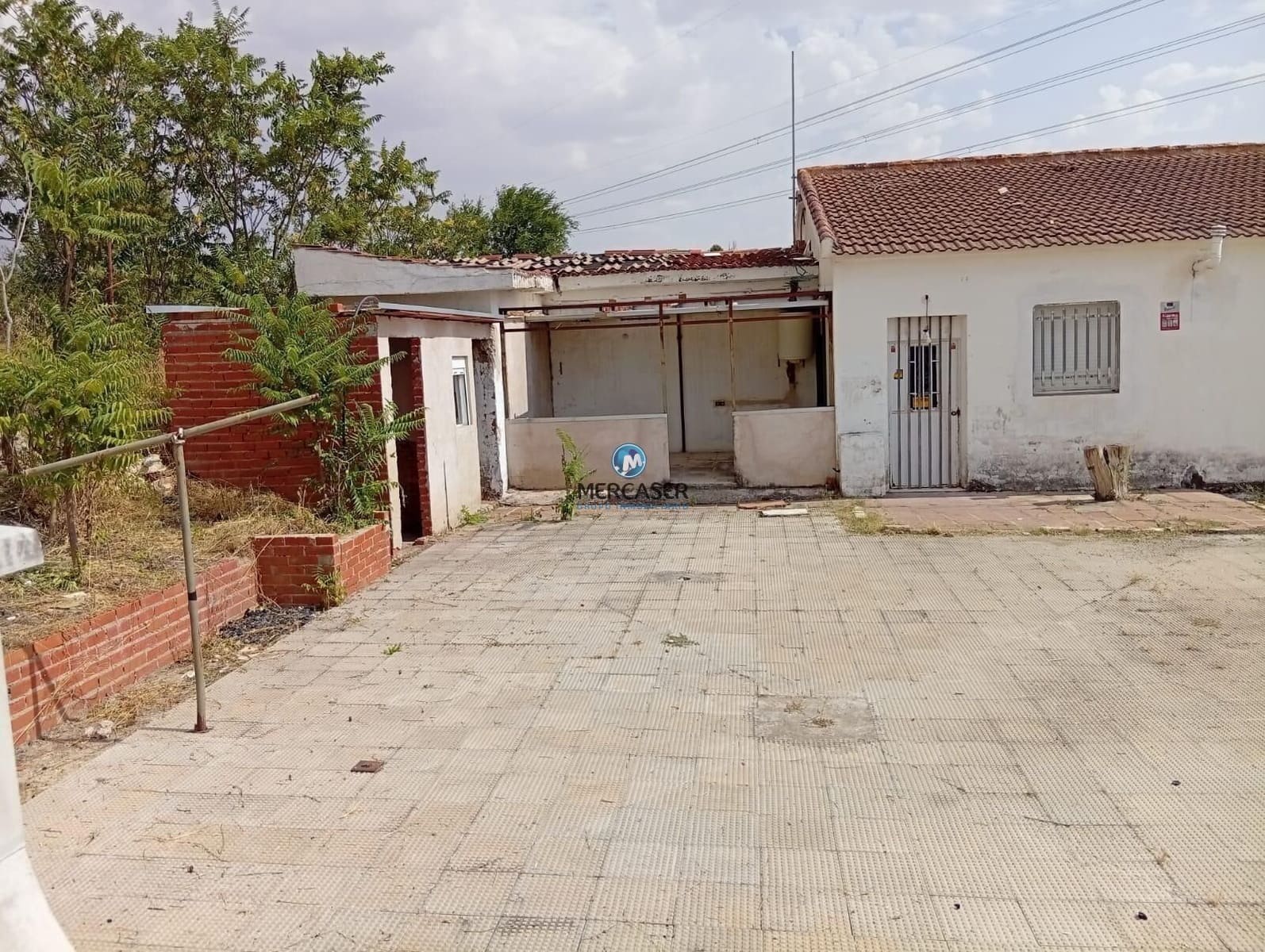 3 bedroom Villa for sale in Fuentiduena de Tajo with pool - € 170,000 (Ref: 9865826)