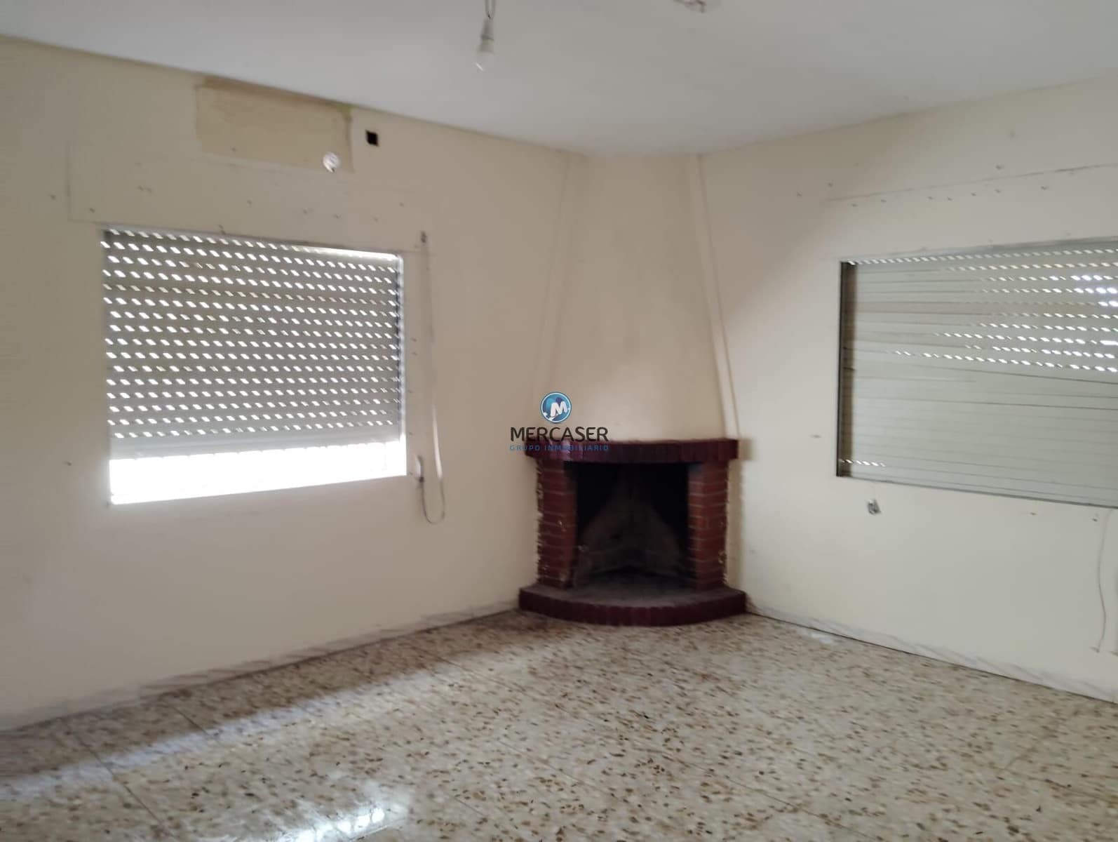 3 bedroom Villa for sale in Fuentiduena de Tajo with pool - € 170,000 (Ref: 9865826)