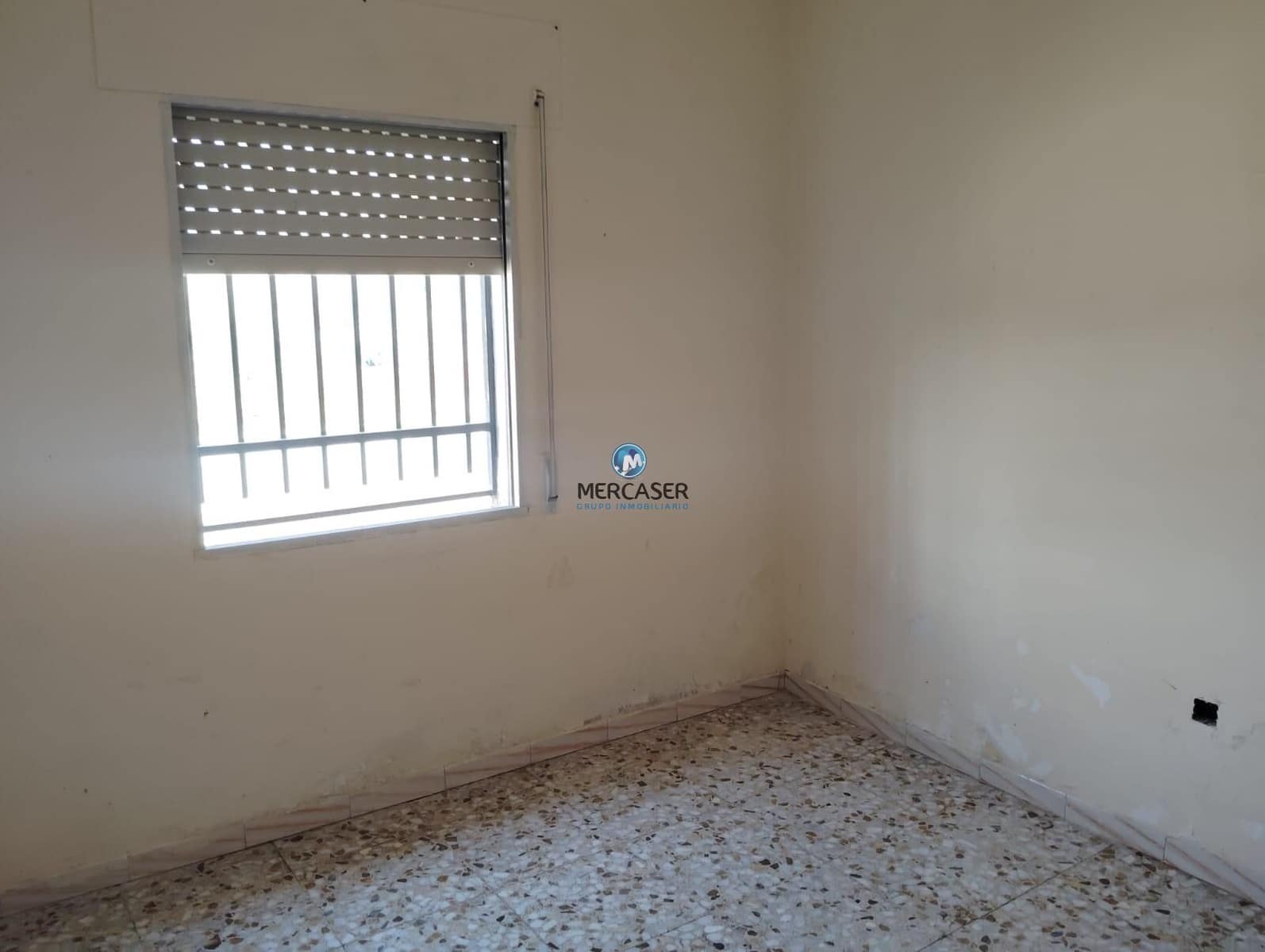 3 bedroom Villa for sale in Fuentiduena de Tajo with pool - € 170,000 (Ref: 9865826)