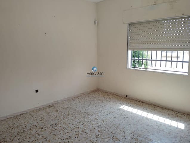 3 bedroom Villa for sale in Fuentidueña de Tajo with pool - € 170,000 (Ref: 9865826)