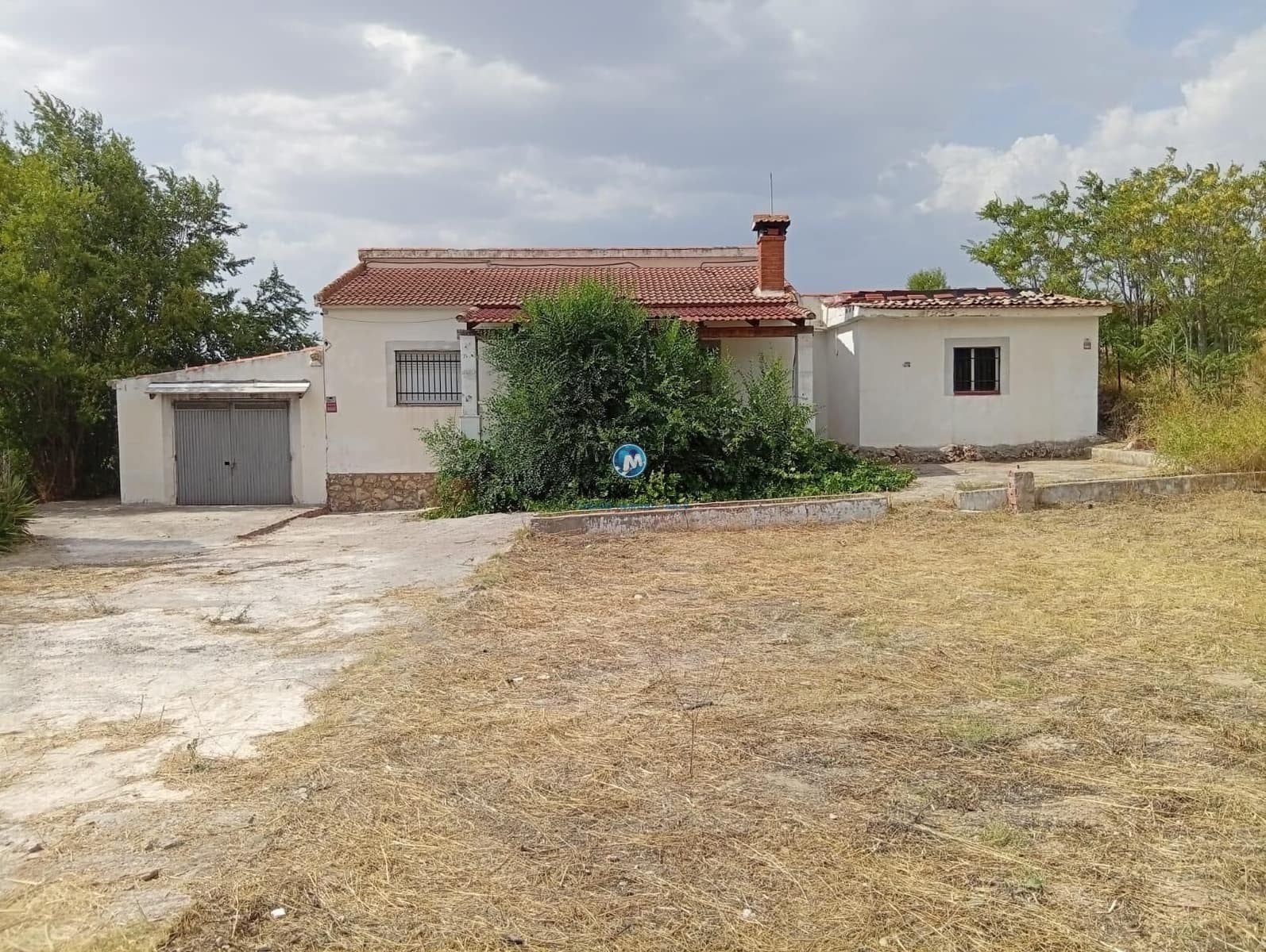 3 bedroom Villa for sale in Fuentiduena de Tajo with pool - € 170,000 (Ref: 9865826)
