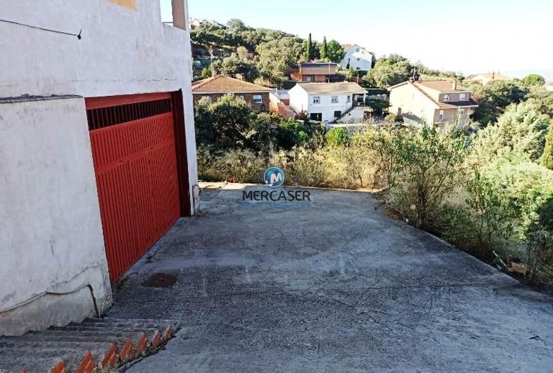3 bedroom Villa for sale in El Casar with pool - € 236,000 (Ref: 9865827)