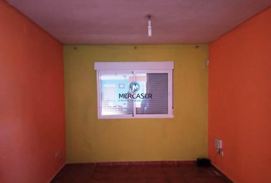 3 bedroom Villa for sale in El Casar with pool - € 236,000 (Ref: 9865827)