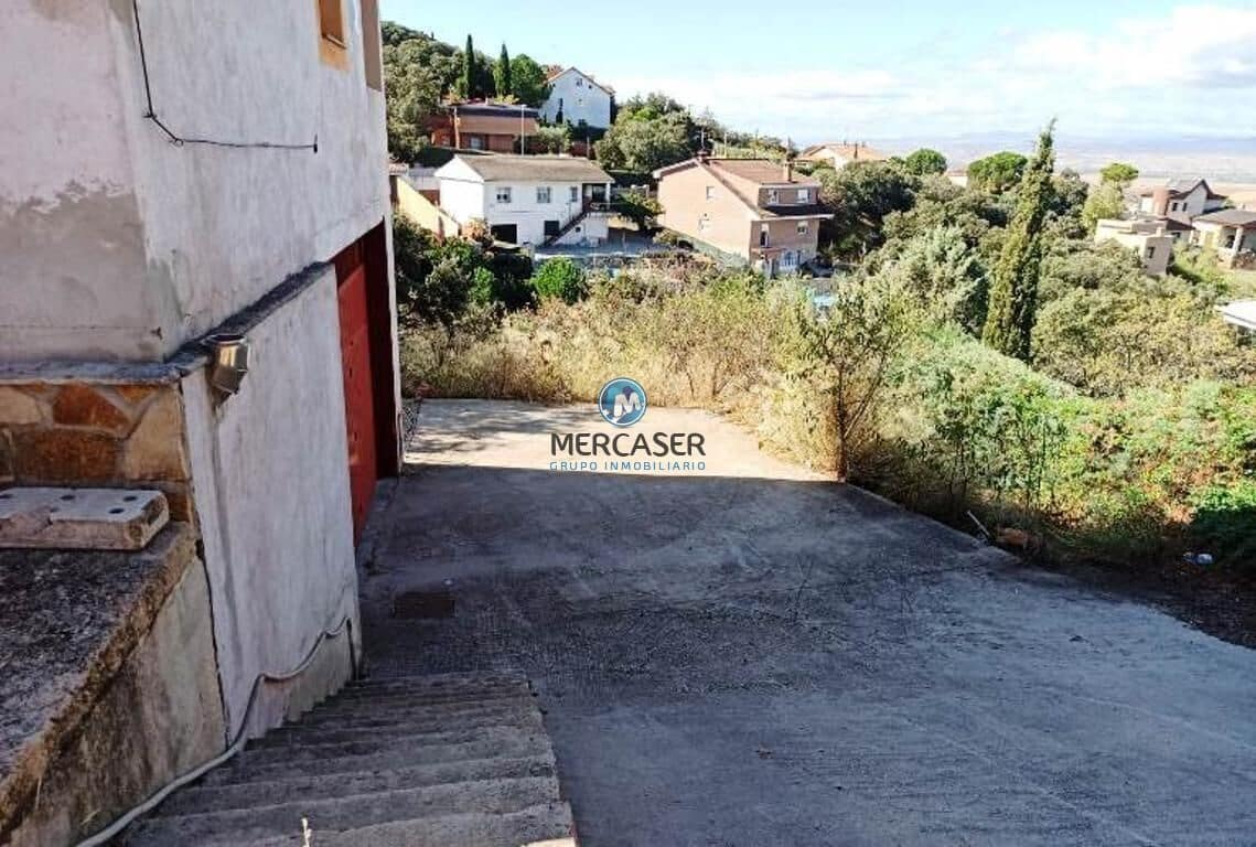 3 bedroom Villa for sale in El Casar with pool - € 236,000 (Ref: 9865827)