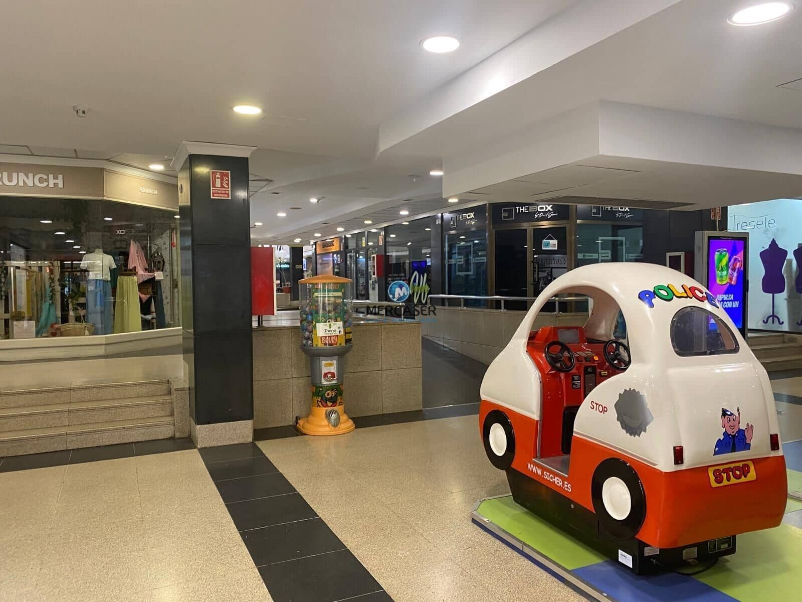 Commercial for sale in Alcala de Henares - € 48,630 (Ref: 9865830)