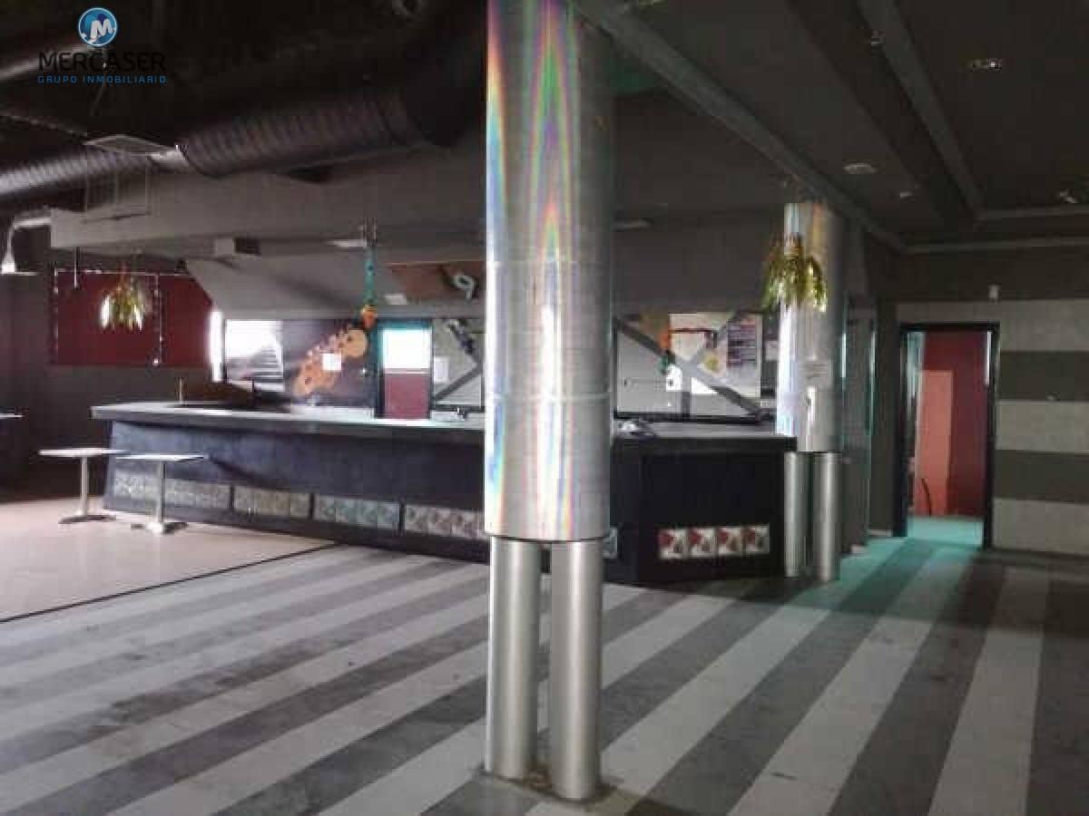 Commercial for sale in Nuevo Baztan - € 73,500 (Ref: 9865841)