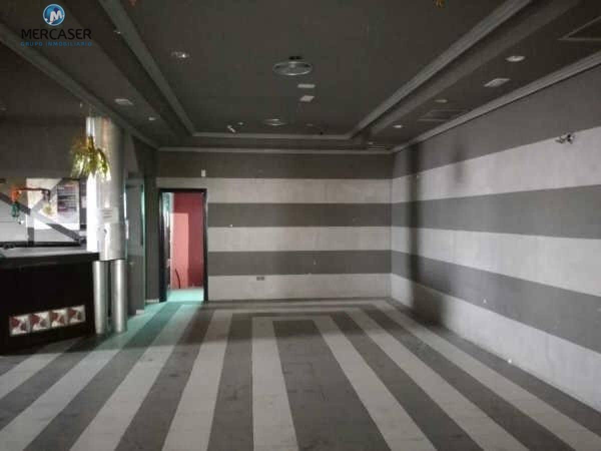 Commercial for sale in Nuevo Baztan - € 73,500 (Ref: 9865841)