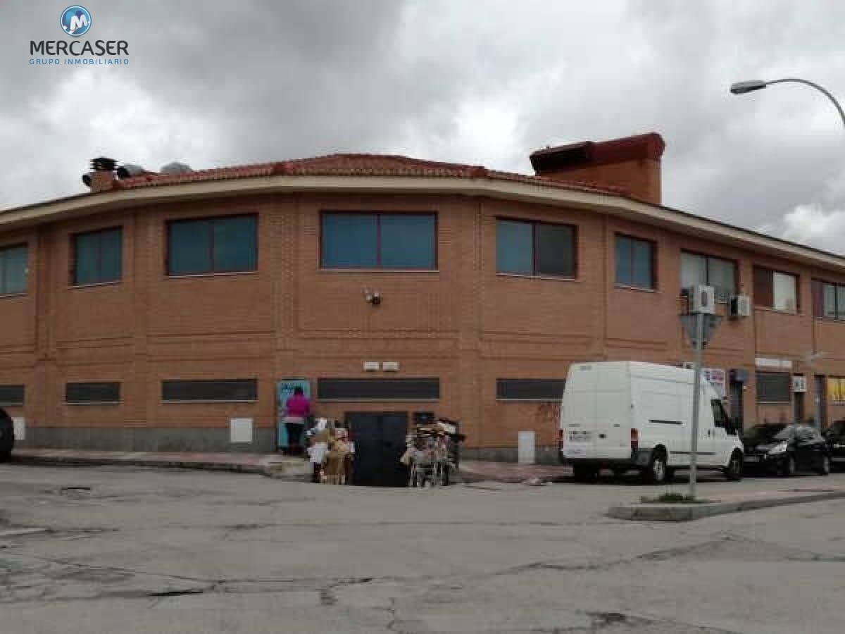 Commercial for sale in Nuevo Baztan - € 73,500 (Ref: 9865841)