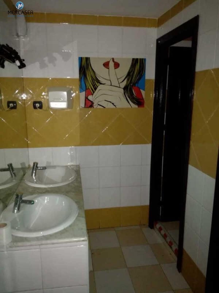 Commercial for sale in Nuevo Baztan - € 73,500 (Ref: 9865841)