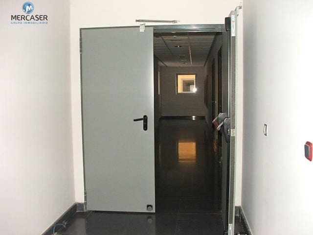 Office for sale in Guadalajara city - € 42,600 (Ref: 9865843)