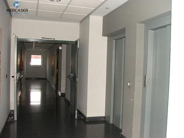 Office for sale in Guadalajara city - € 42,600 (Ref: 9865843)