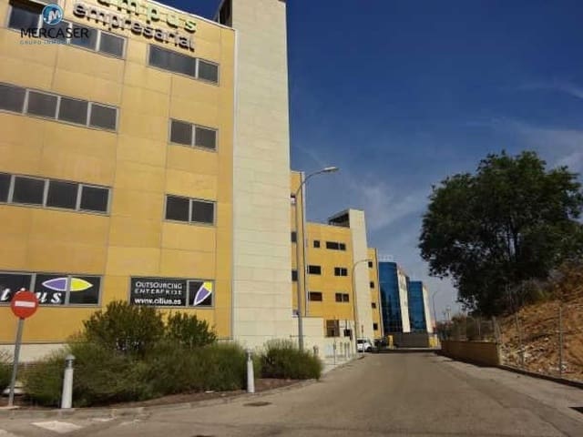 Office for sale in Guadalajara city - € 42,600 (Ref: 9865843)