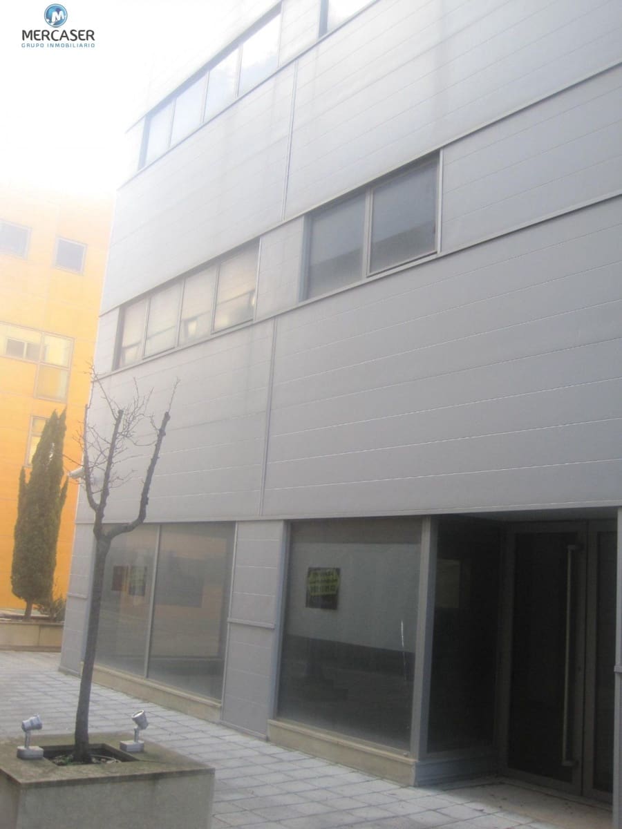 Office for sale in Guadalajara city - € 42,600 (Ref: 9865843)