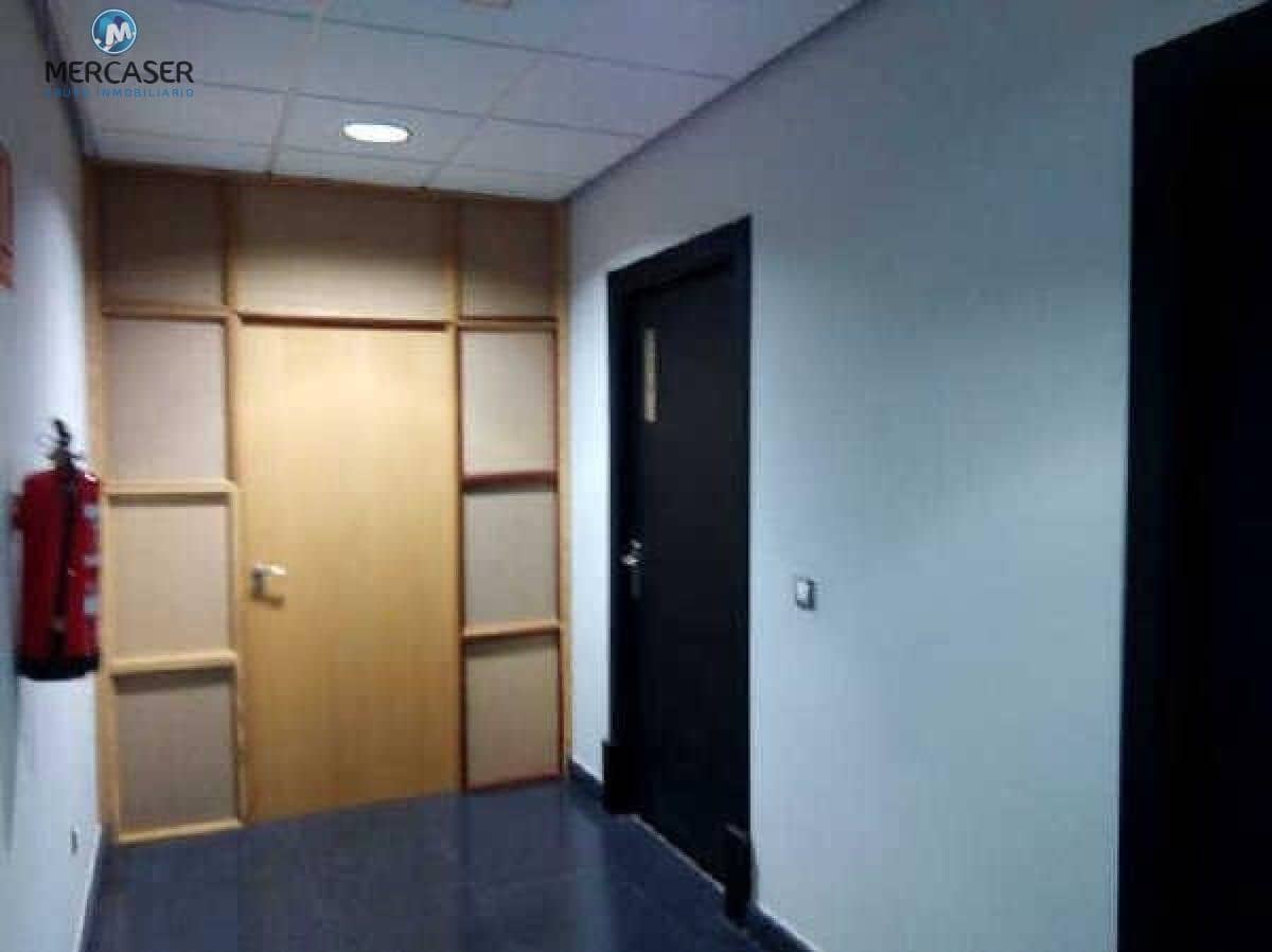 Office for sale in Guadalajara city - € 42,600 (Ref: 9865843)