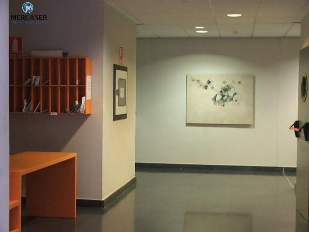 Office for sale in Guadalajara city - € 42,600 (Ref: 9865843)