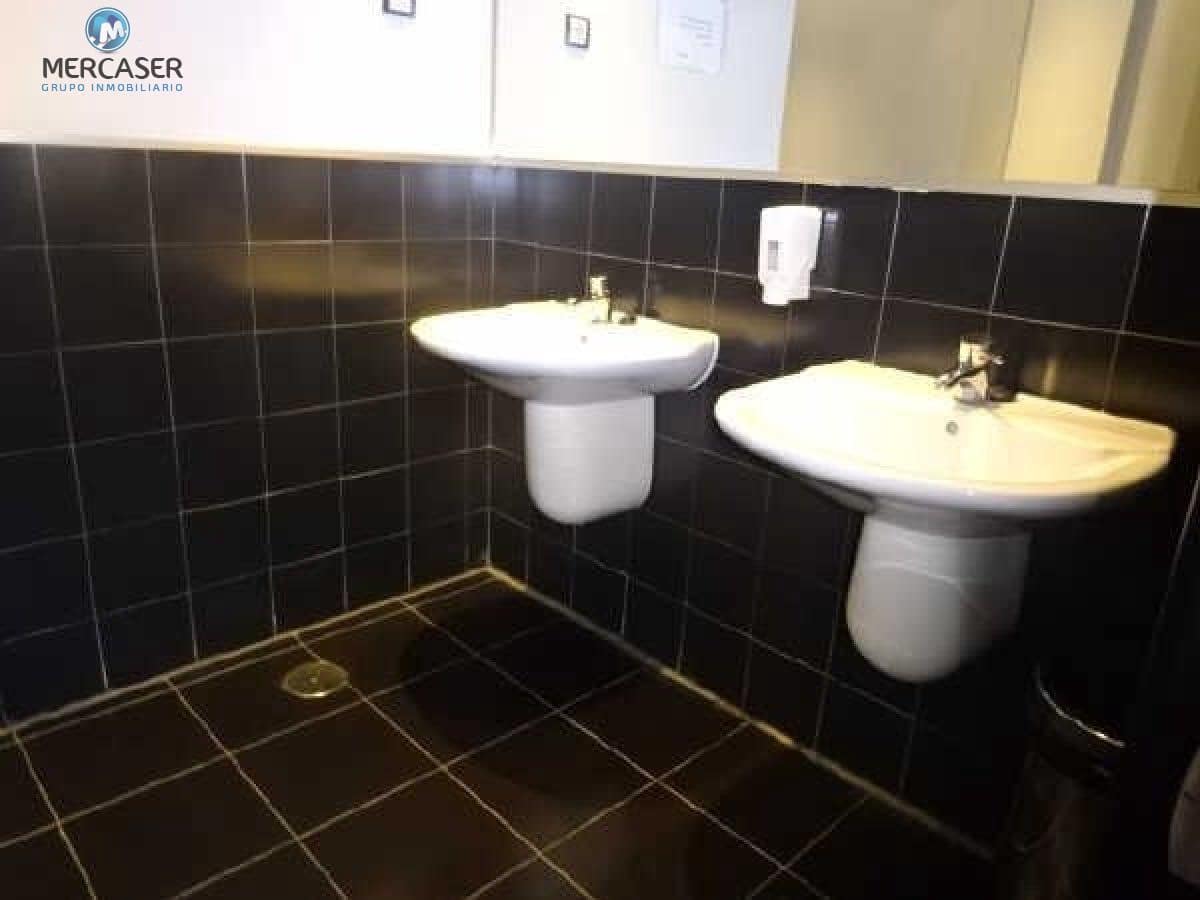 Office for sale in Guadalajara city - € 42,600 (Ref: 9865843)