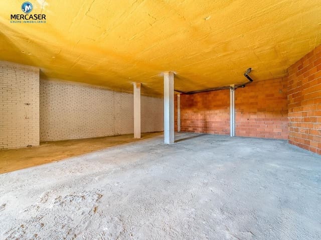 Commercial for sale in Guadalajara city - € 140,000 (Ref: 9865846)