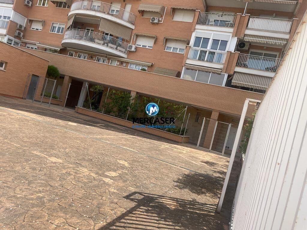 Commercial for rent in Alcala de Henares with garage - € 9,500 (Ref: 9865850)