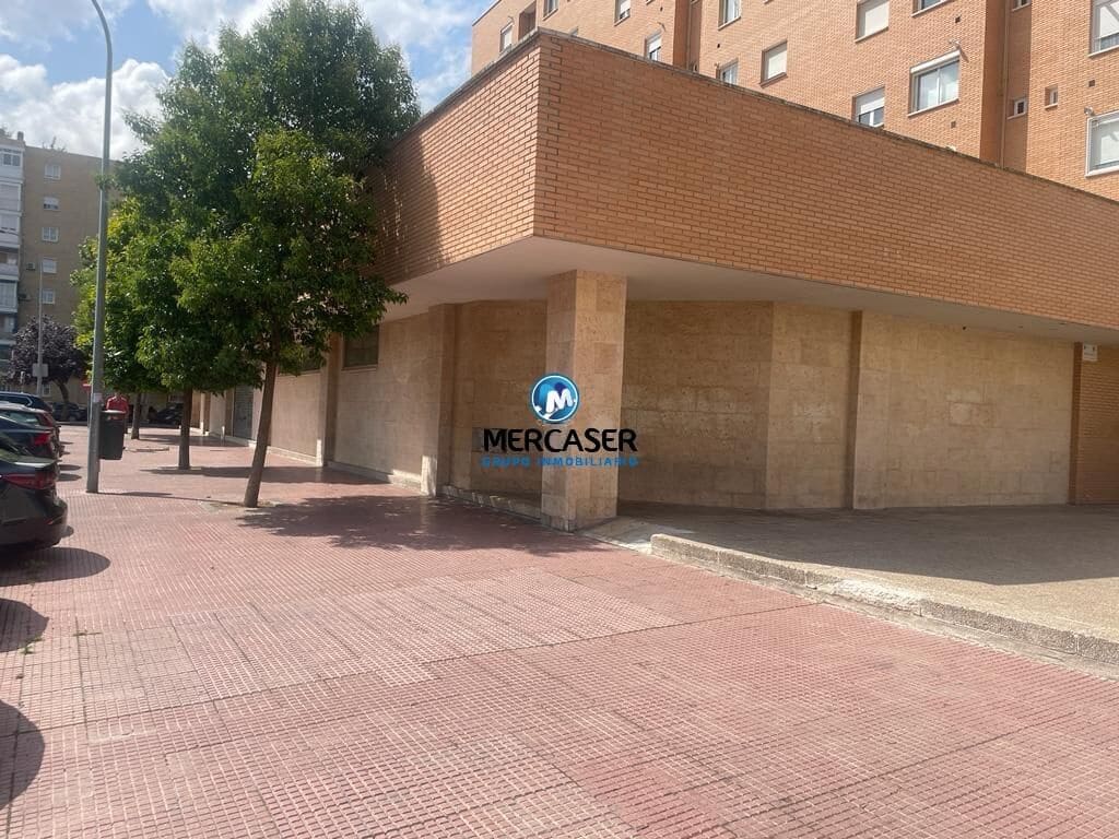 Commercial for rent in Alcala de Henares with garage - € 9,500 (Ref: 9865850)