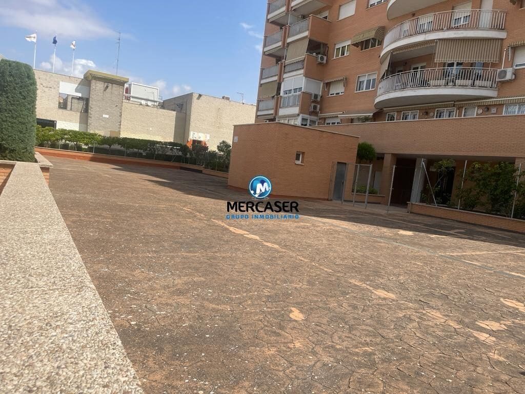 Commercial for rent in Alcala de Henares with garage - € 9,500 (Ref: 9865850)