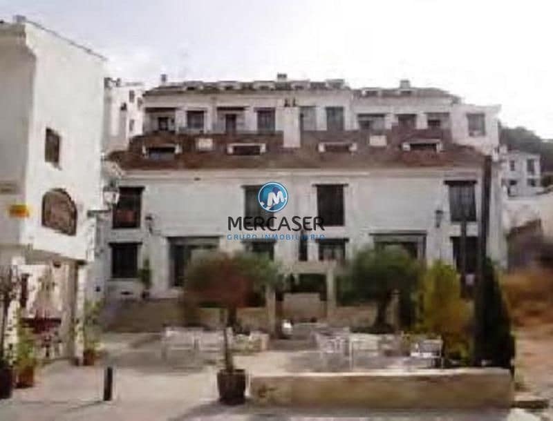 Garage for sale in Olmeda de las Fuentes - € 7,500 (Ref: 9865853)