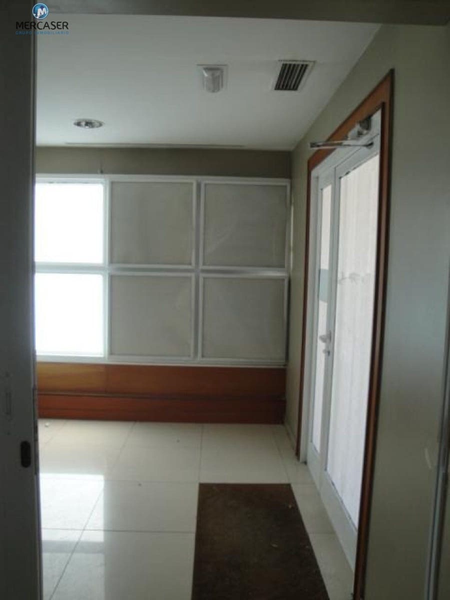 Commercial for sale in Guadalajara city - € 119,000 (Ref: 9865856)