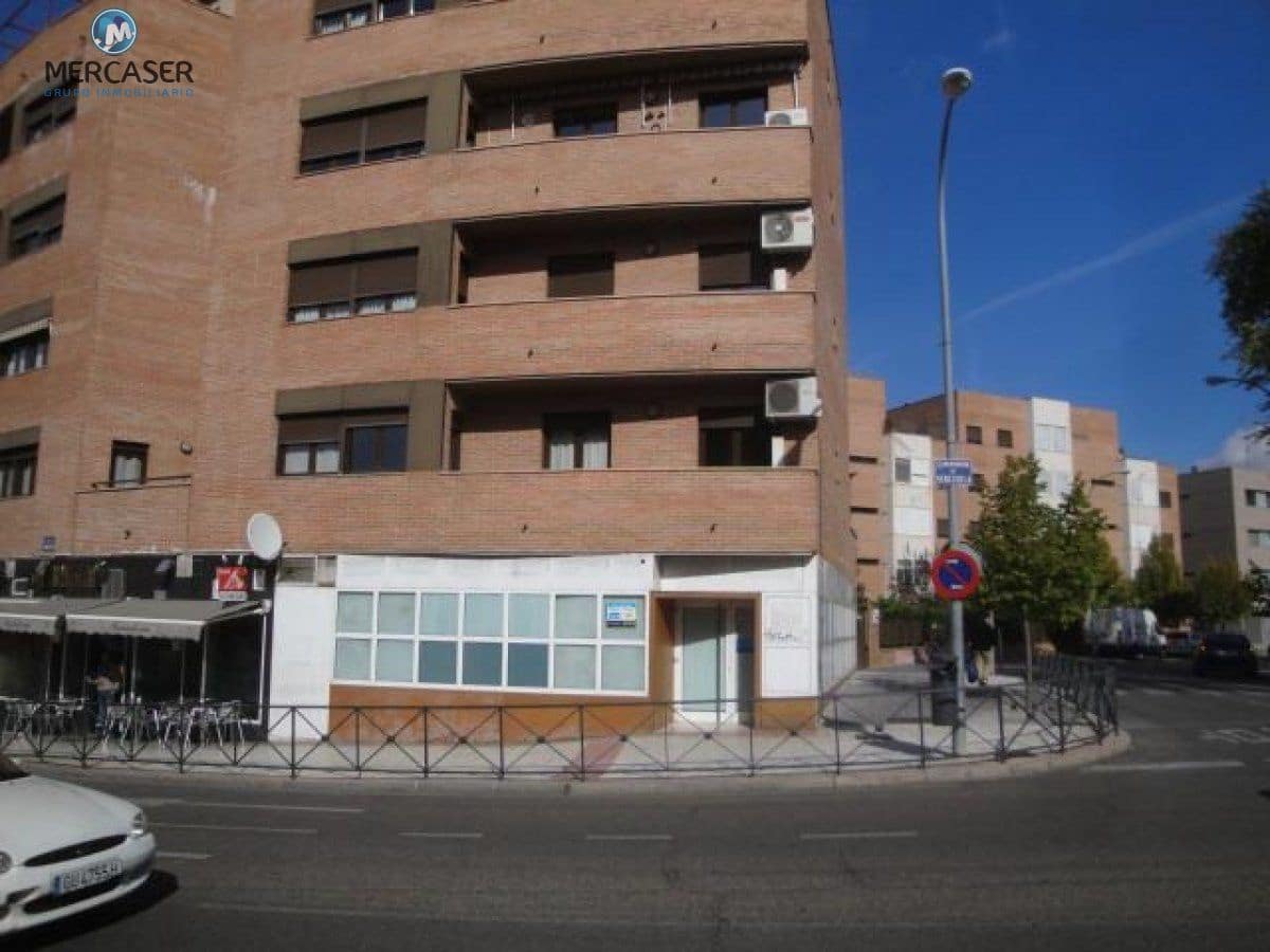 Commercial for sale in Guadalajara city - € 119,000 (Ref: 9865856)