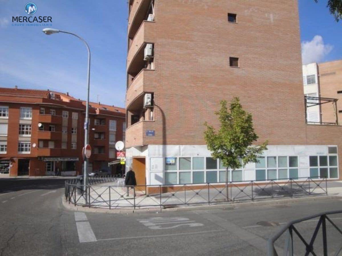 Commercial for sale in Guadalajara city - € 119,000 (Ref: 9865856)