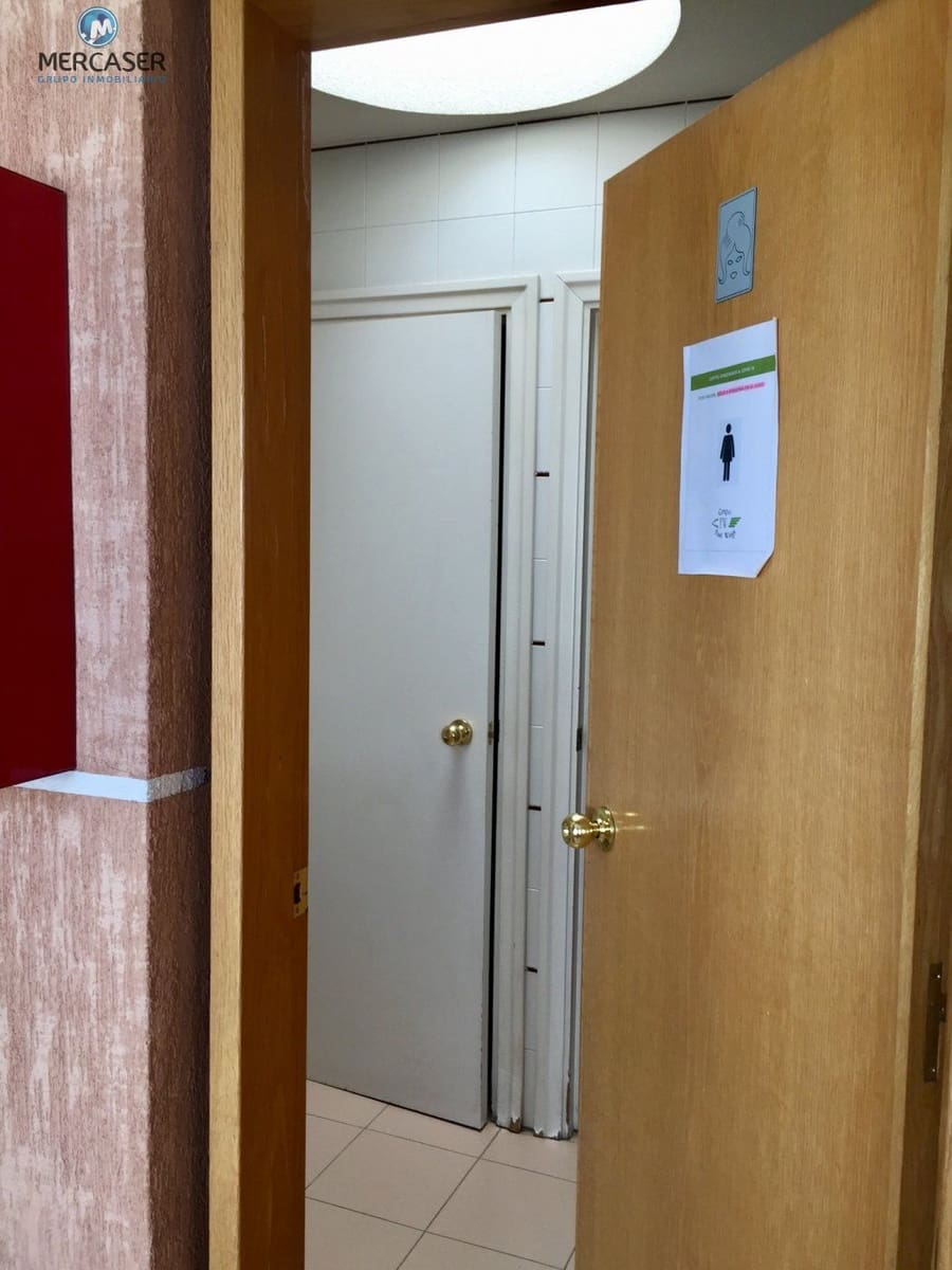 Office for rent in Alcala de Henares - € 575 (Ref: 9865868)