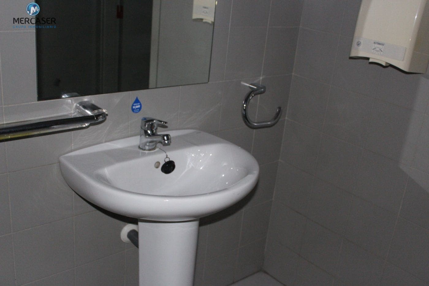 Commercial for rent in Alcala de Henares - € 1,600 (Ref: 9865869)