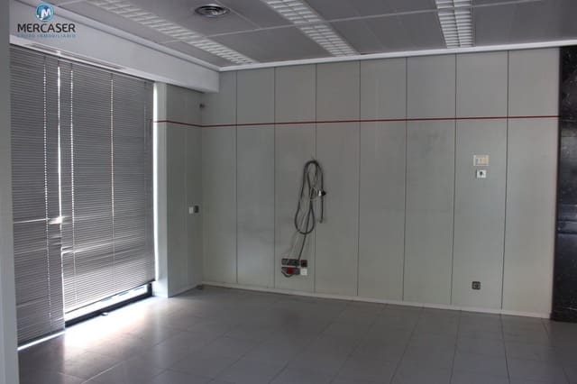 Commercial for rent in Alcalá de Henares - € 1,600 (Ref: 9865869)