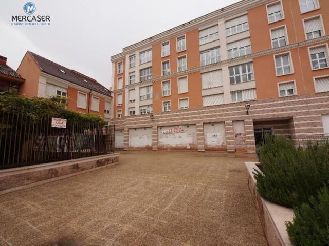 Commercial for rent in Alcalá de Henares - € 3,200 (Ref: 9865872)