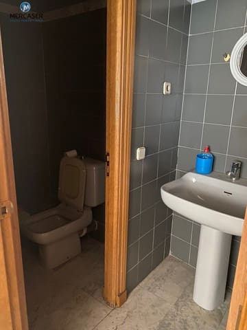 Office for rent in Alcalá de Henares - € 1,300 (Ref: 9865874)