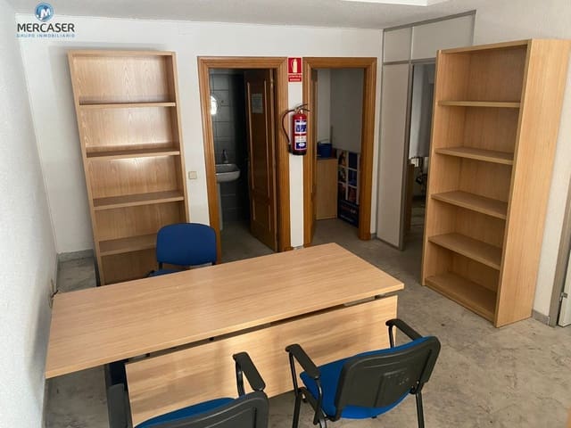 Office for rent in Alcalá de Henares - € 1,300 (Ref: 9865874)