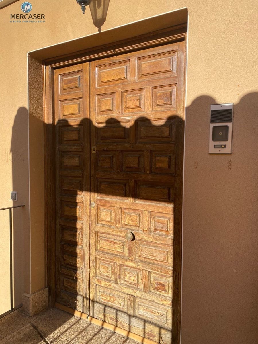 Office for rent in Alcala de Henares - € 1,300 (Ref: 9865874)
